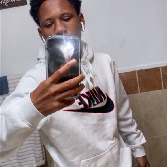 Meet your Posher, Jonathan - Picture 1 of 1